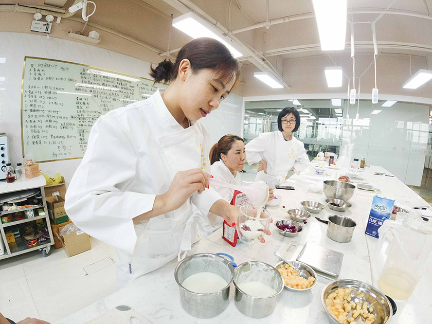 西餐行業(yè)的前景如何?學習西餐好就業(yè)嗎?